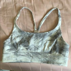 Lululemon sports bra